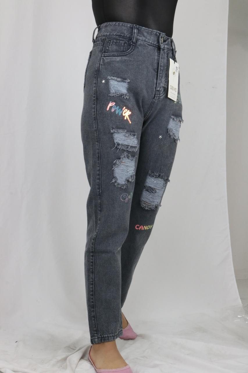Mom jeans urbano